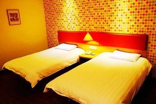 Home Inn Shanghai Pudong Xiasha Hunan Road Khách sạn 2*