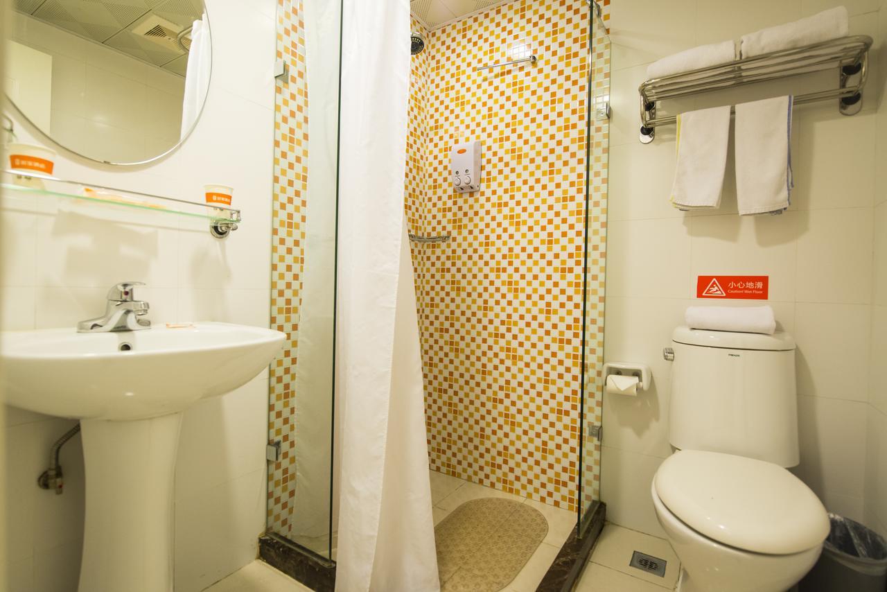 Home Inn Shanghai Pudong Xiasha Hunan Road